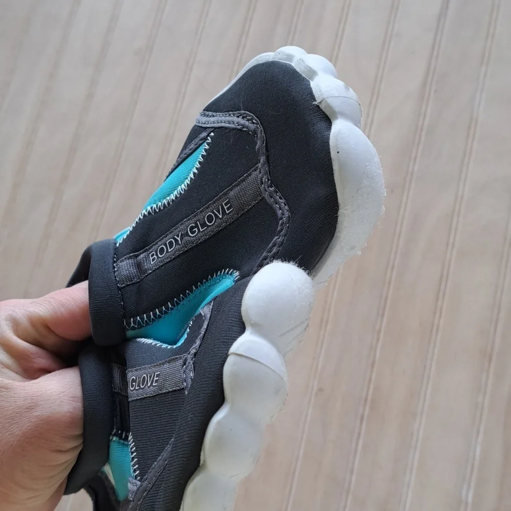 Body Glove Aqua Water Shoes Unisex Kids Size 5 Gray & Aqua Blue Youth Barefoot